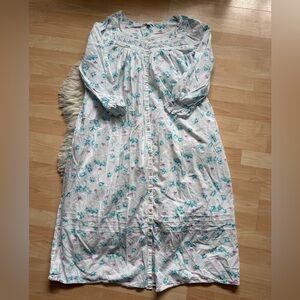 Eileen West Floral Nightgown M